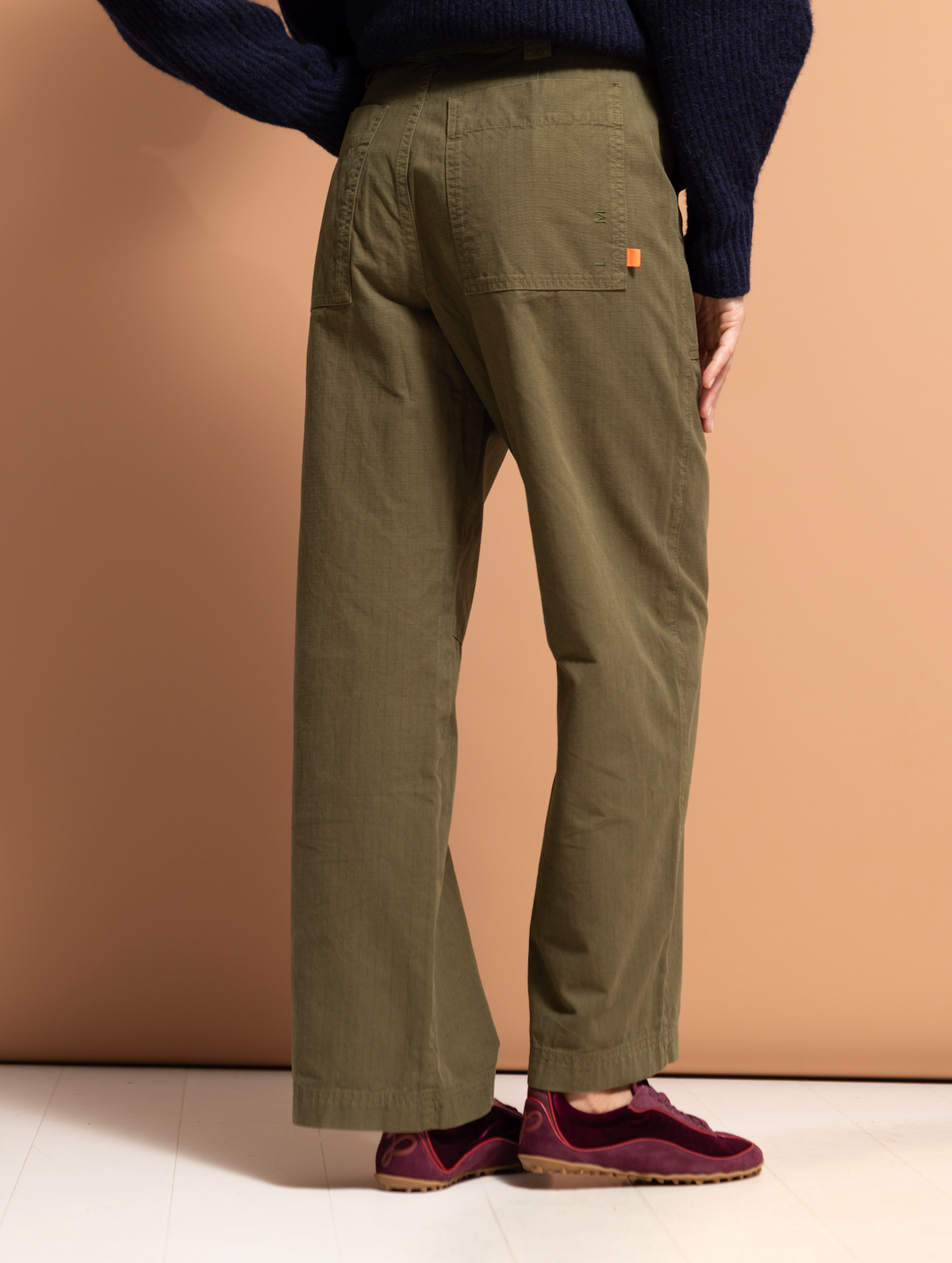 PANTALON GORI LOREAK MENDIAN