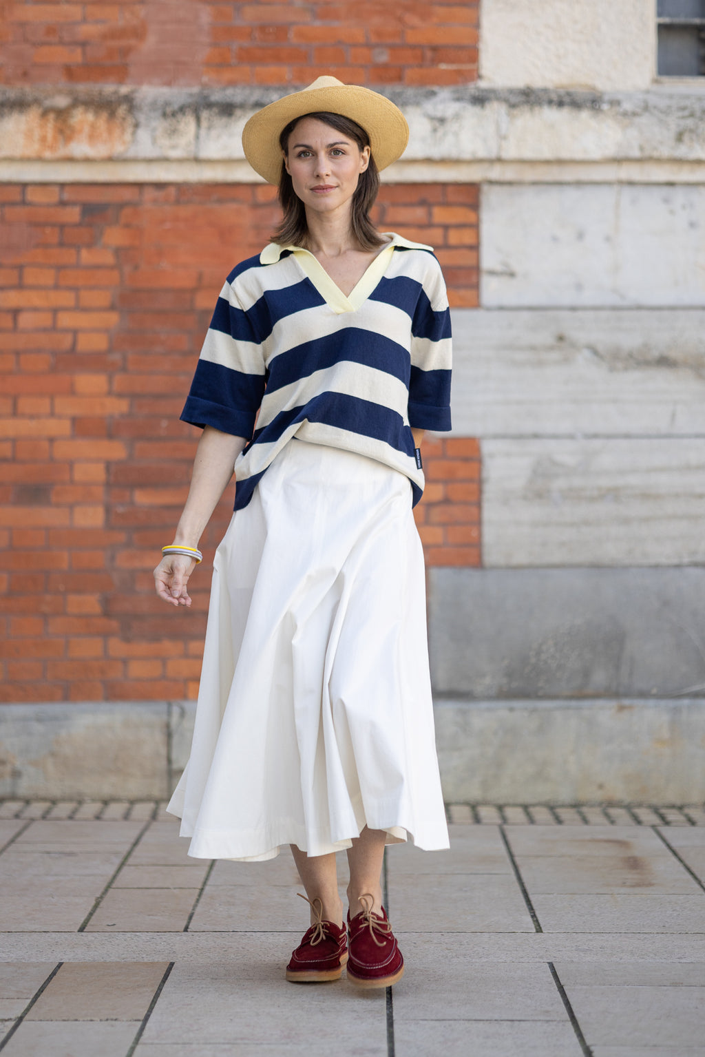 PULL AIDA LOREAK MENDIAN
